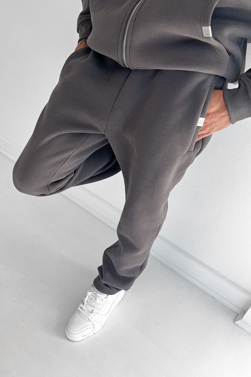 Essential Straight Leg Jogger - Charcoal