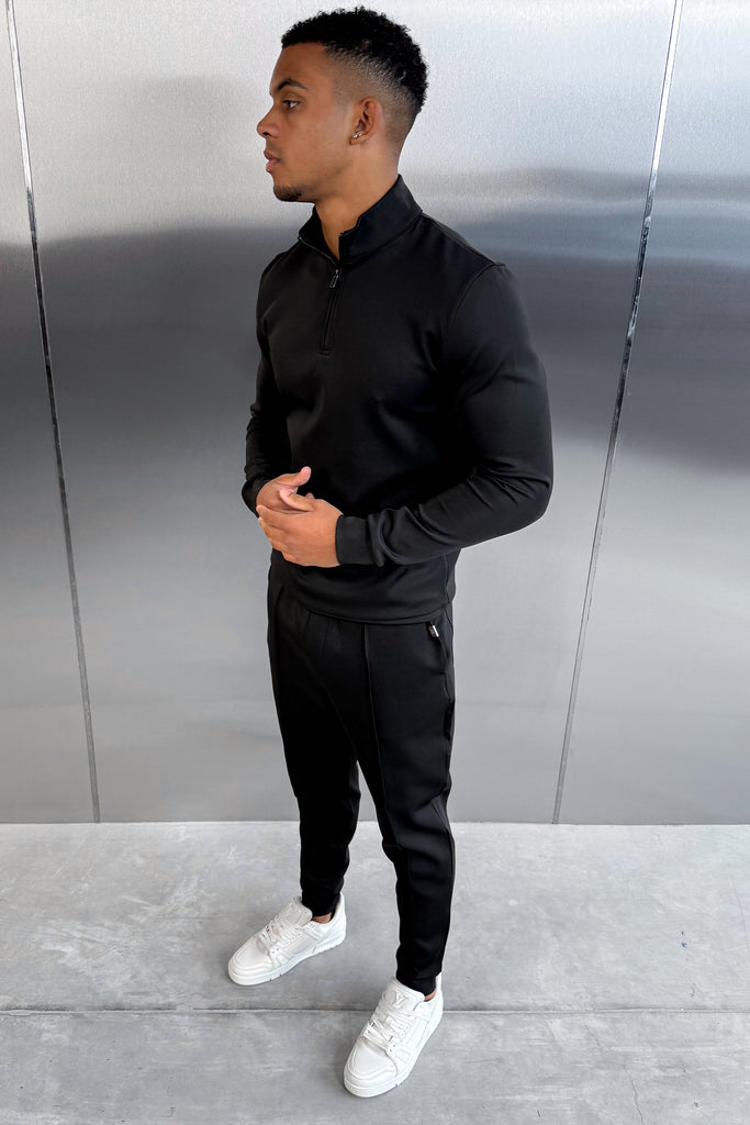 Scuba Pintuck Joggers - Black