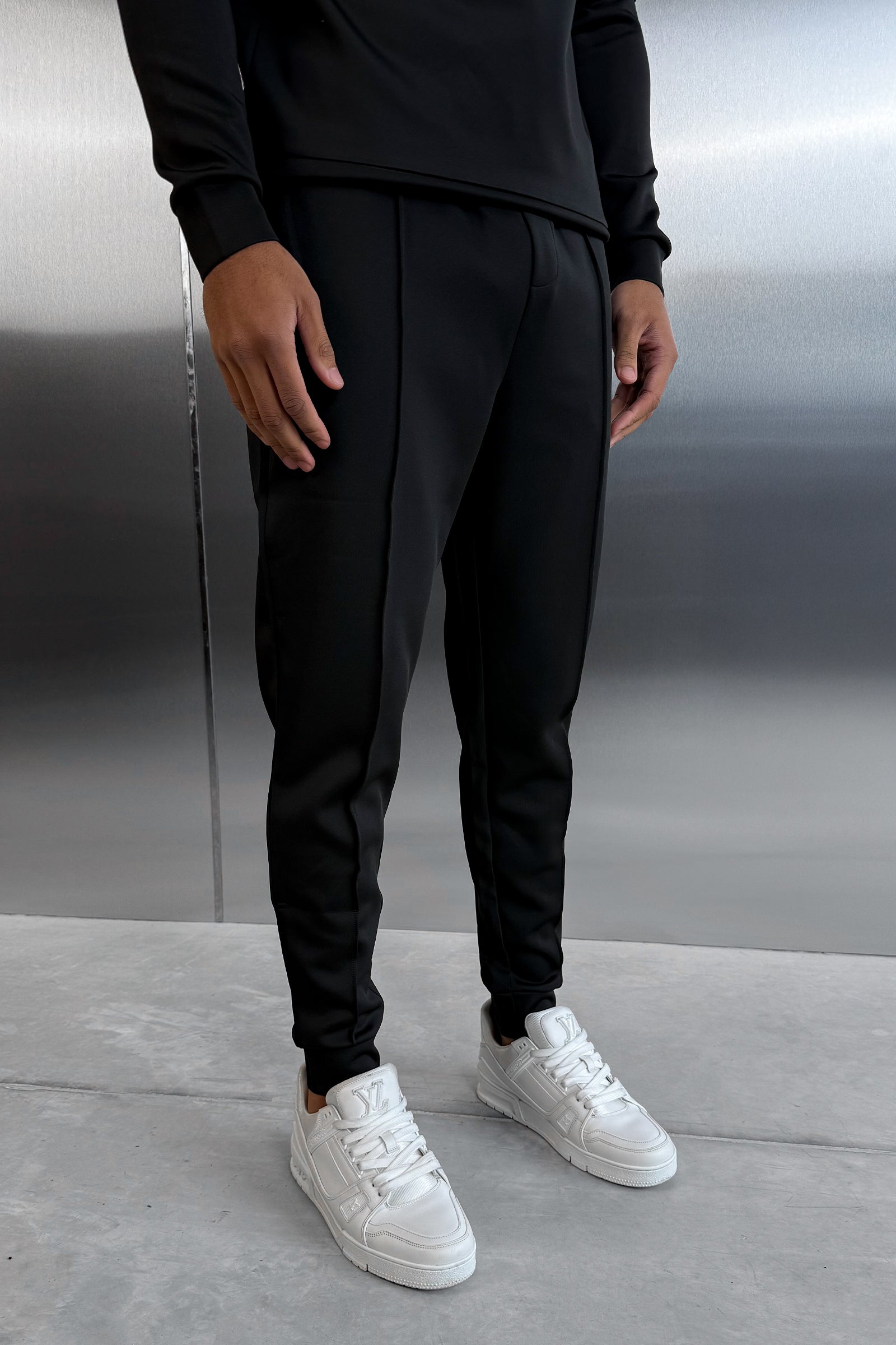 Scuba Pintuck Joggers - Black