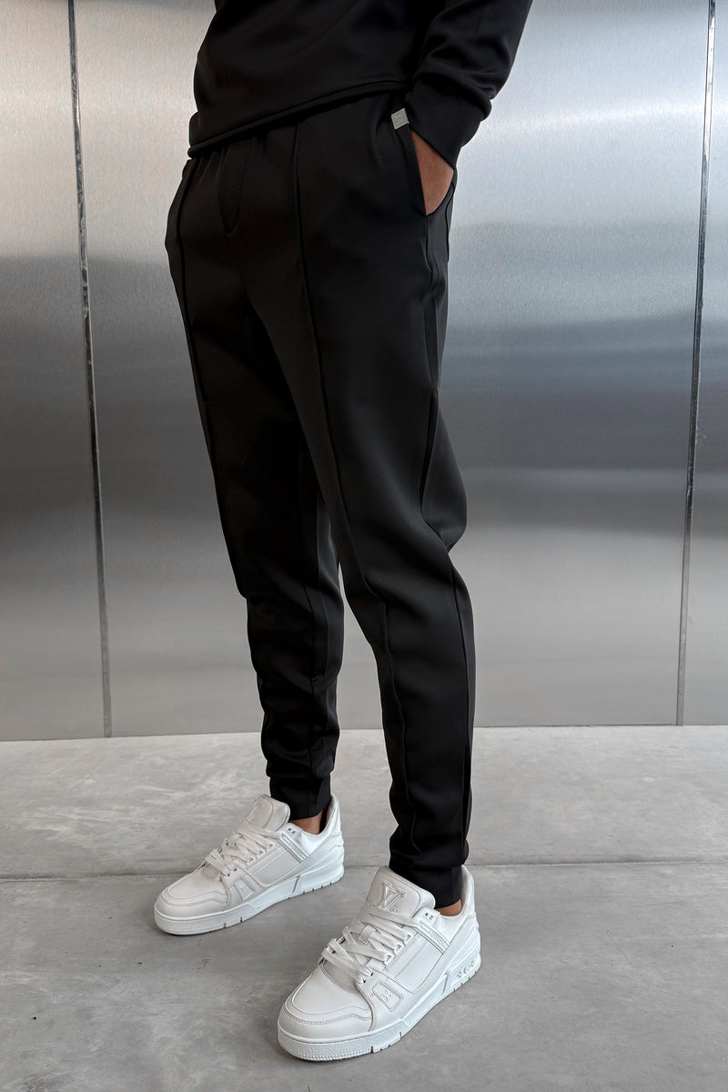 Scuba Pintuck Joggers - Black