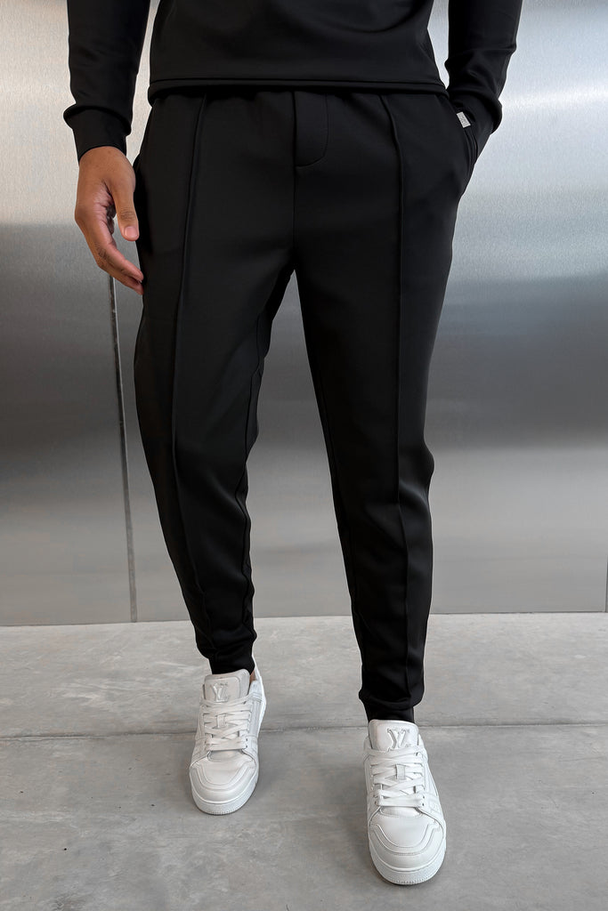 Scuba Pintuck Joggers - Black