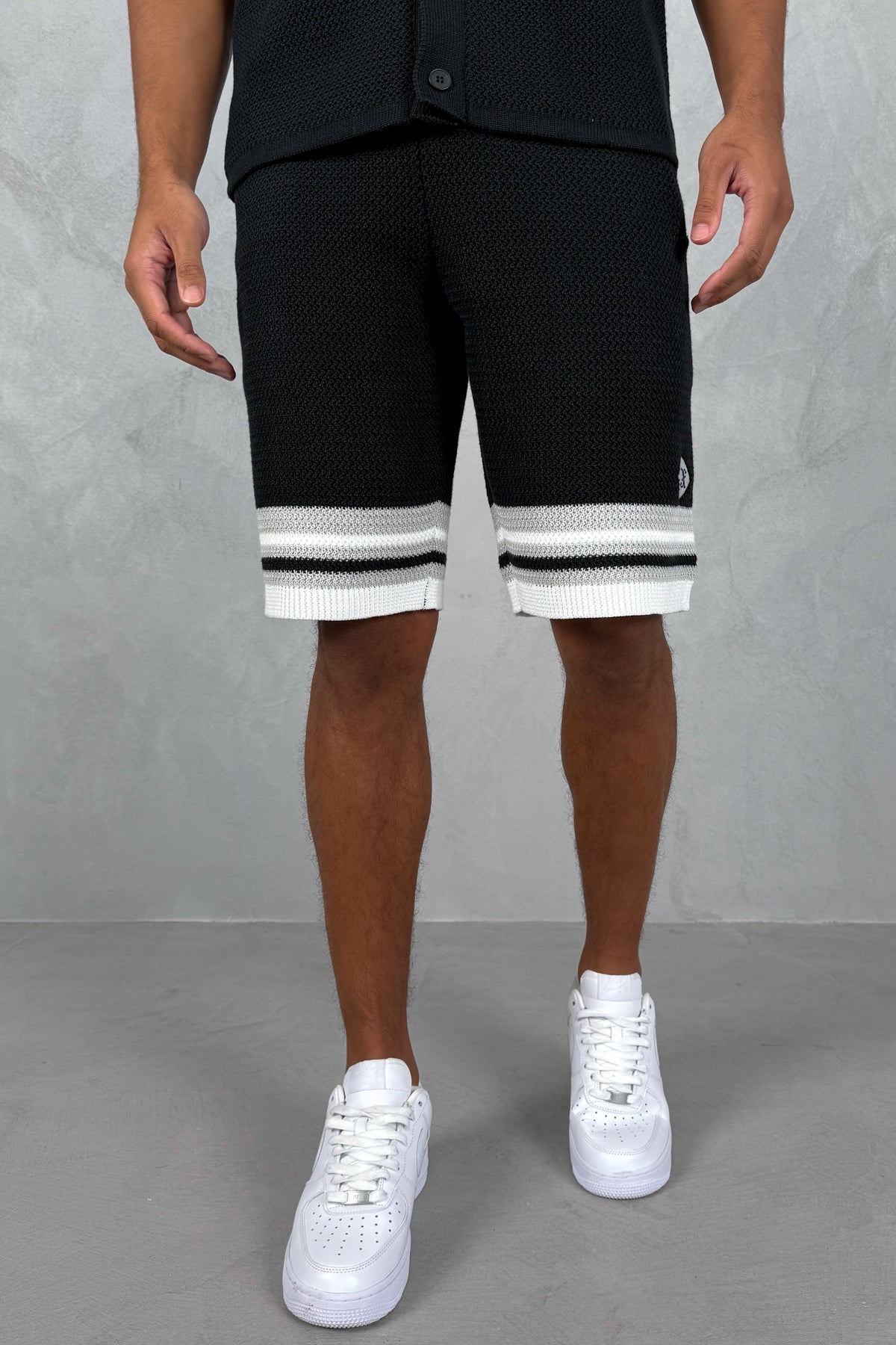 Colour Block Knit Shorts - Black/White
