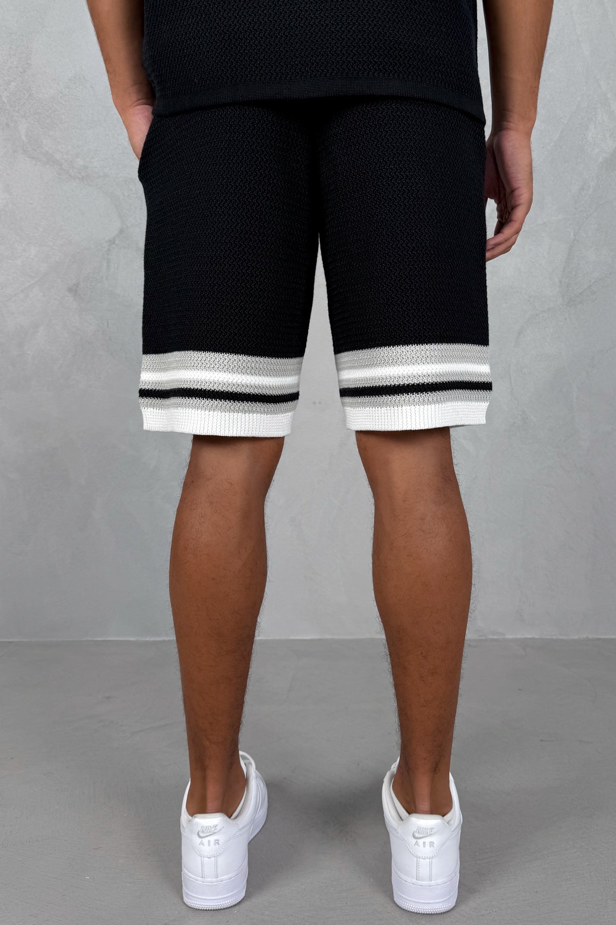 Colour Block Knit Shorts - Black/White