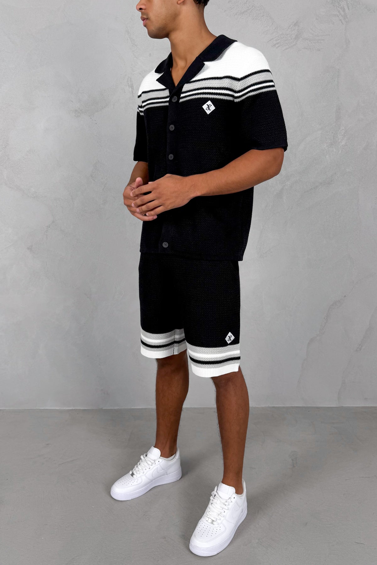 Colour Block Knit Shorts - Black/White