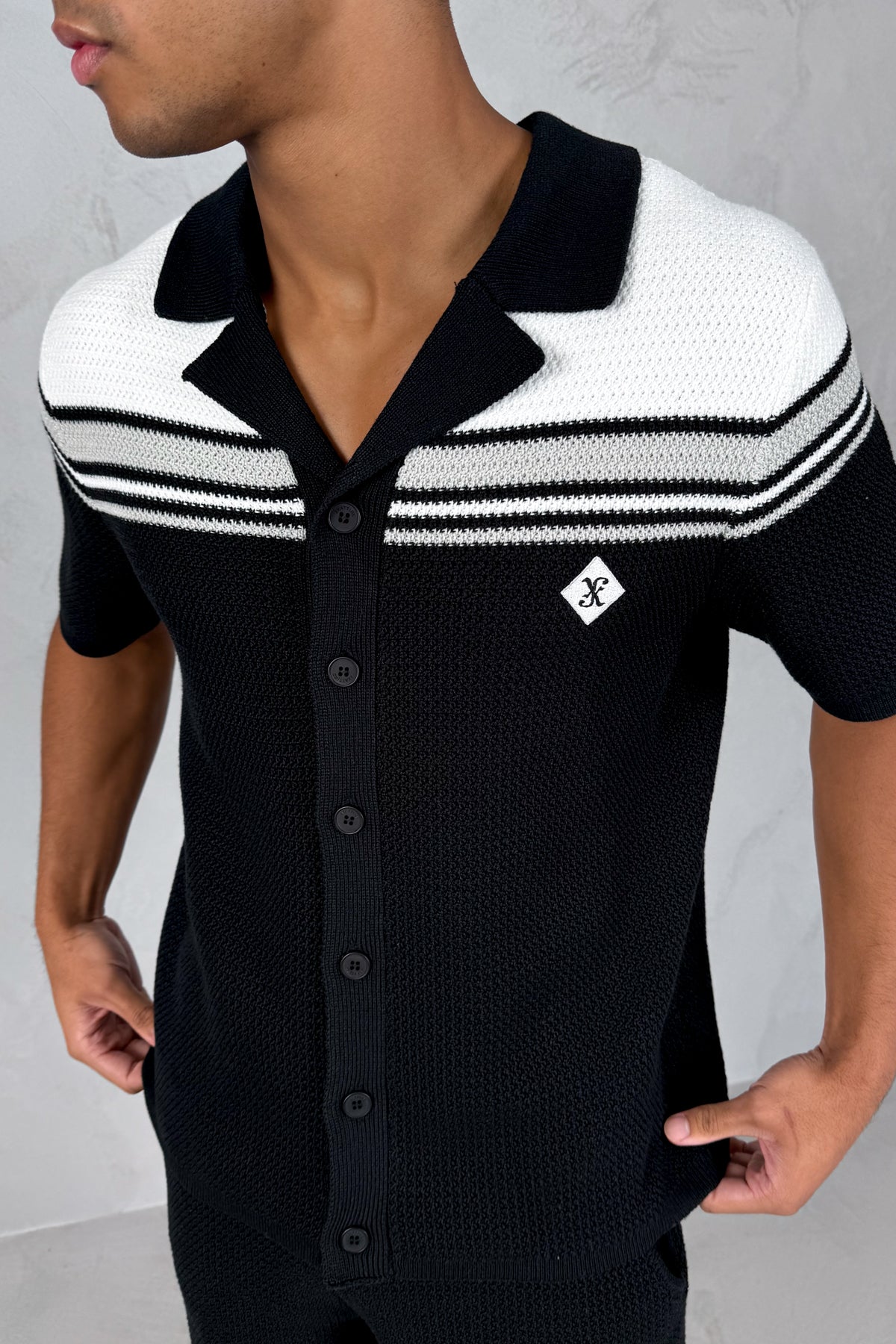 Colour Block Boxy Knit Shirt - Black/White
