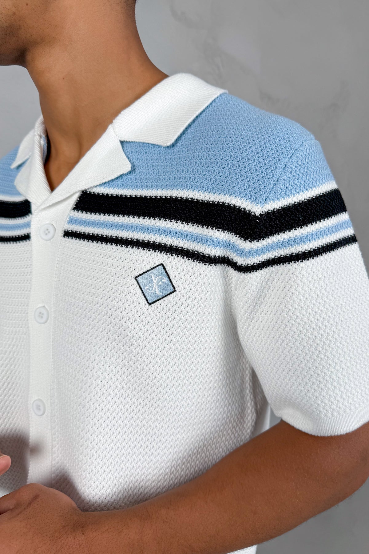 Colour Block Boxy Knit Shirt - White/Pastel Blue