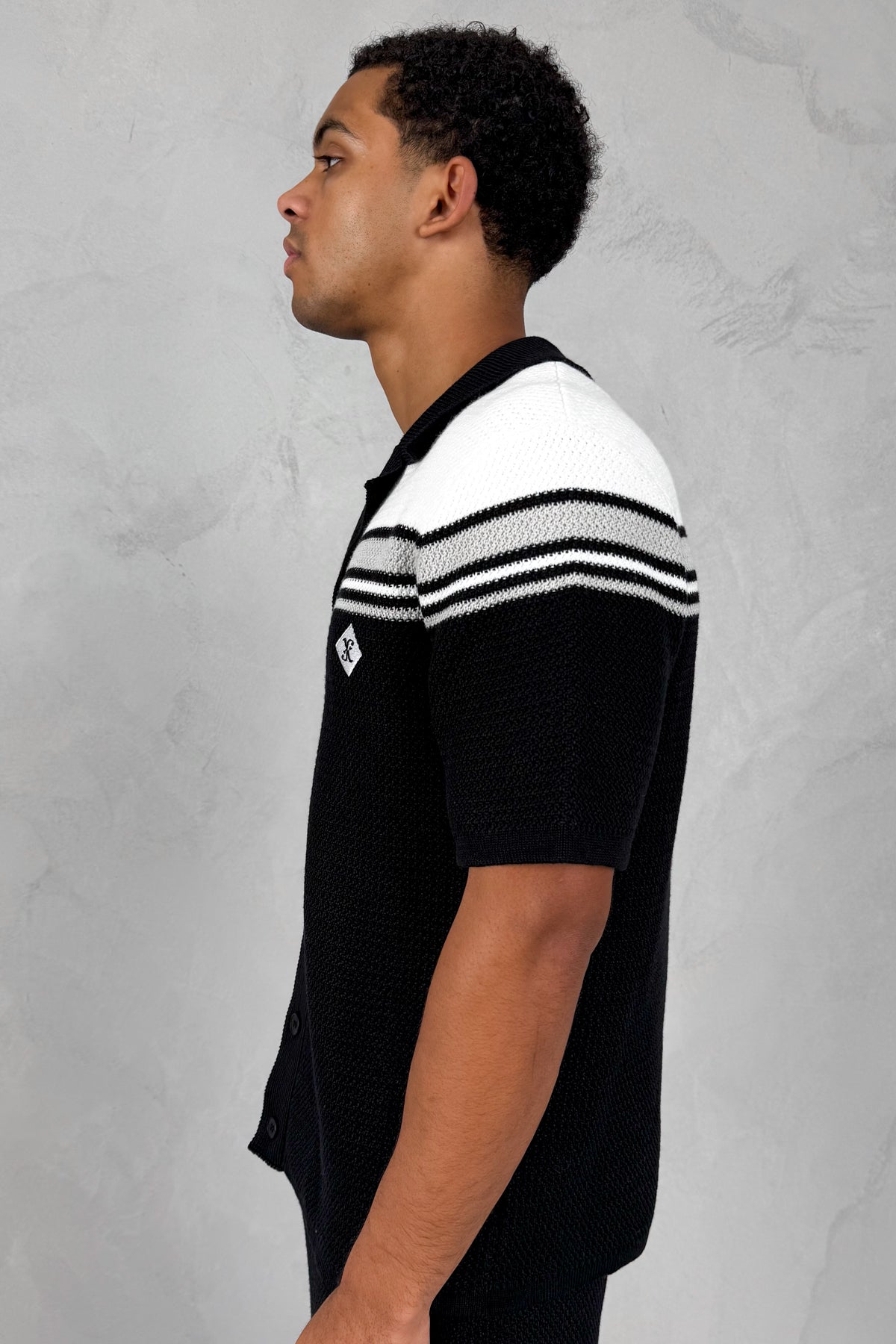 Colour Block Boxy Knit Shirt - Black/White
