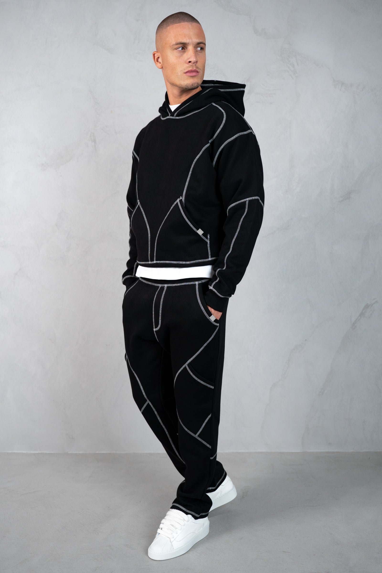 Contrast Stitch Pull Over Hoody - Black