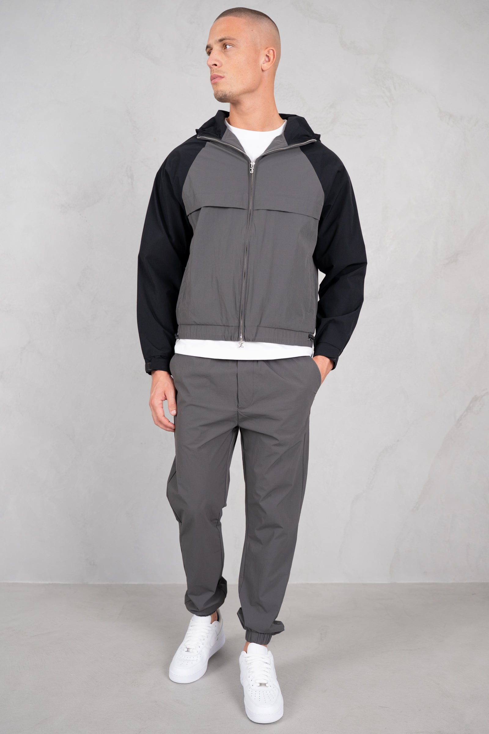 Crinkle Tech Pant - Charcoal