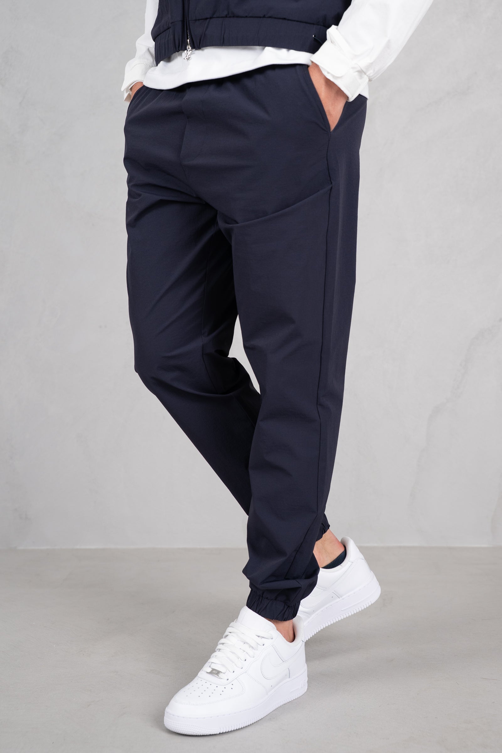 Crinkle Tech Pant - Navy