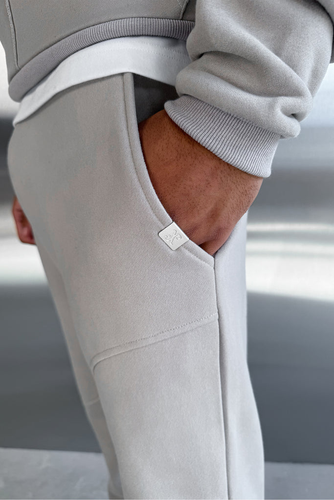 Curve Seam Straight Leg Jogger - Grey