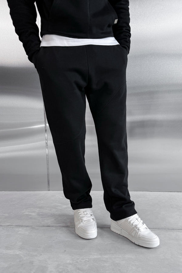 Curve Seam Straight Leg Jogger - Black