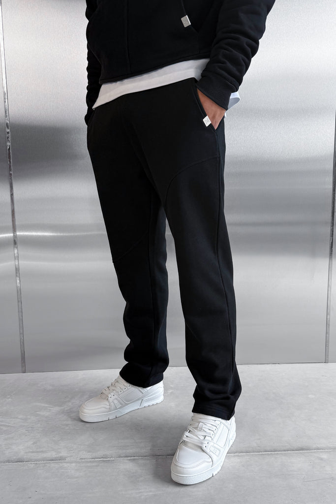 Curve Seam Straight Leg Jogger - Black