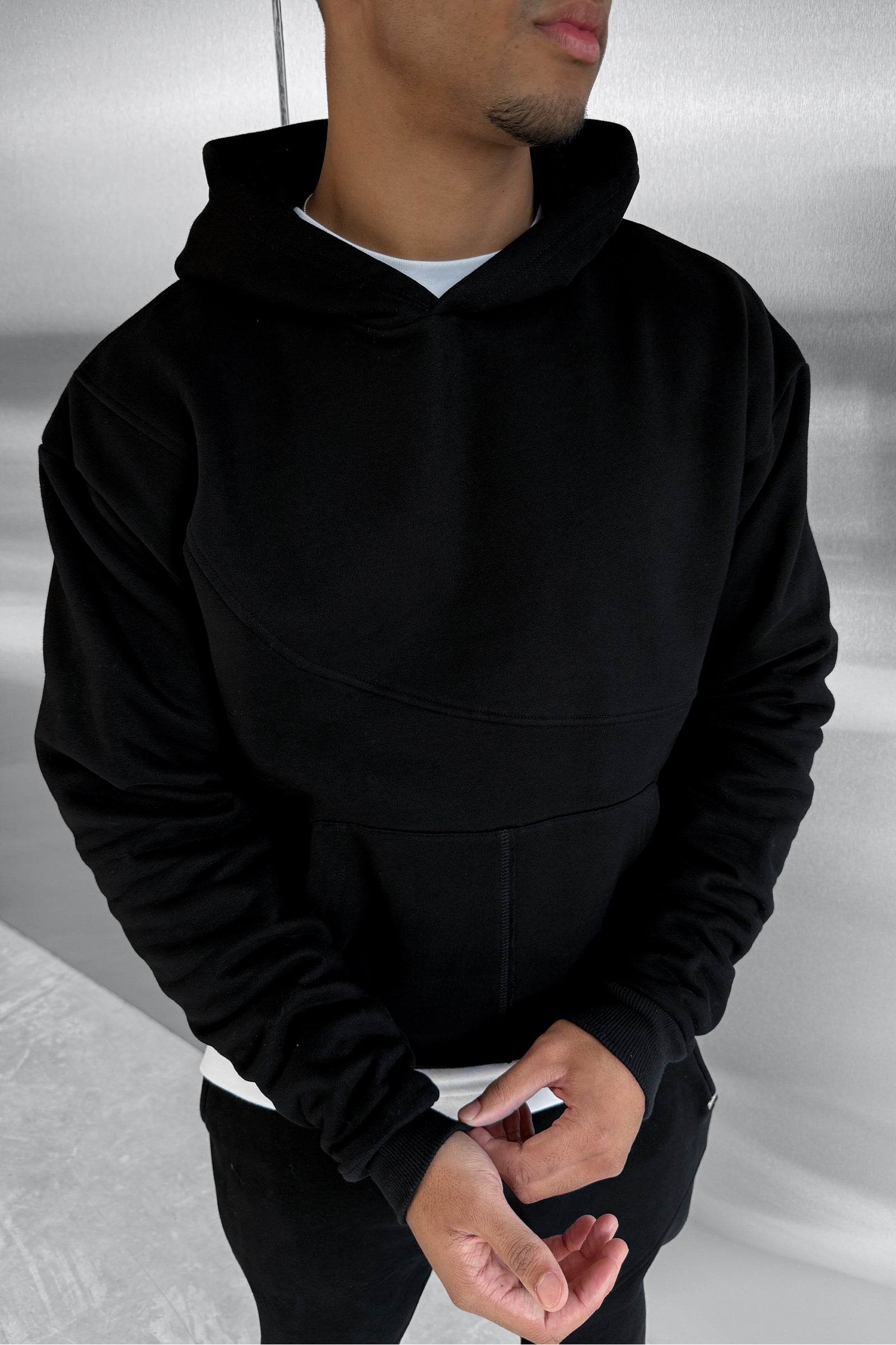Curve Seam Boxy Hoodie - Black