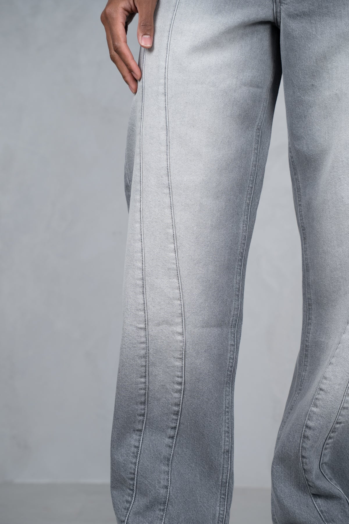 Curve Seam Washed Denim Jeans - Grey