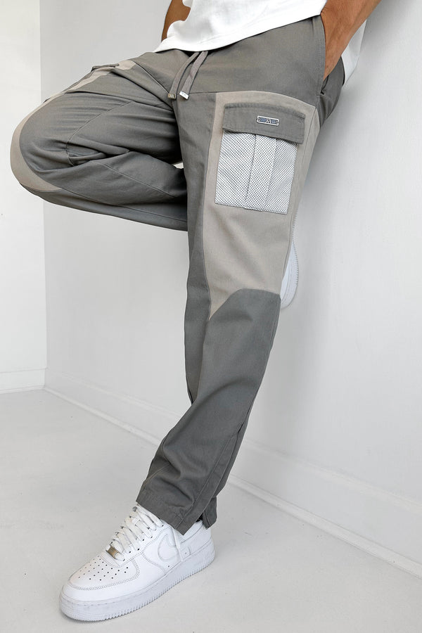 Diverge Cargo Pants - Grey