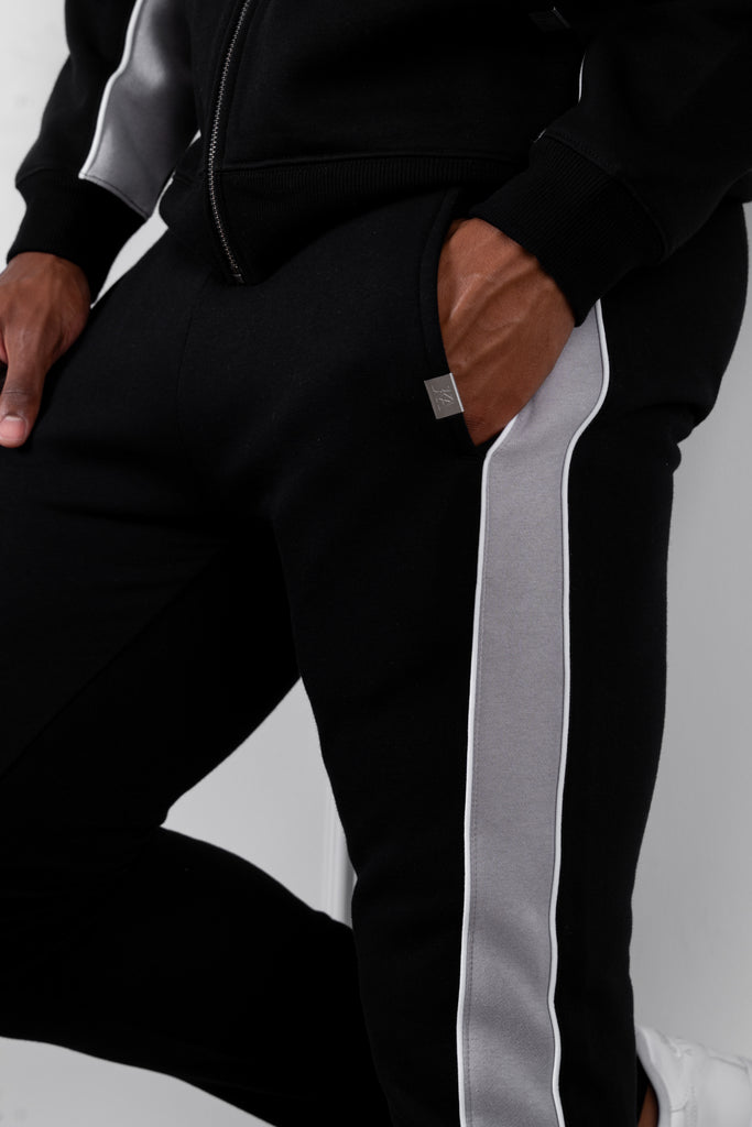 Panelled Straight Leg Jogger - Black