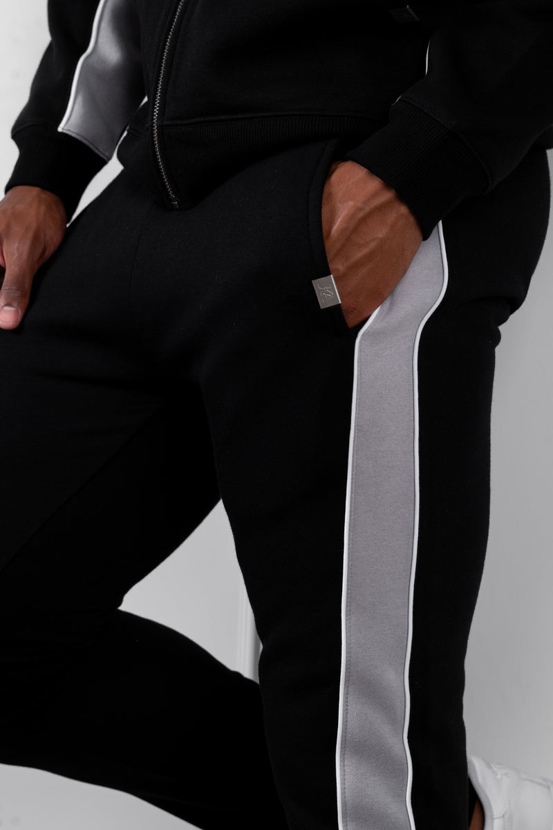 Panelled Straight Leg Jogger - Black