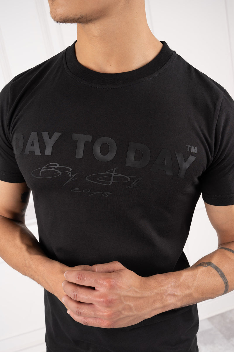 Day To Day Rubber Print Slim Fit T-Shirt - Black