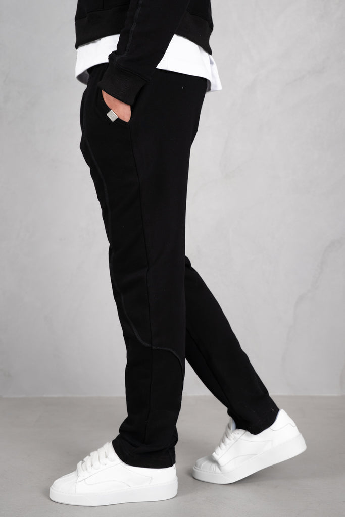 Flow Seam Straight Leg Jogger - Black