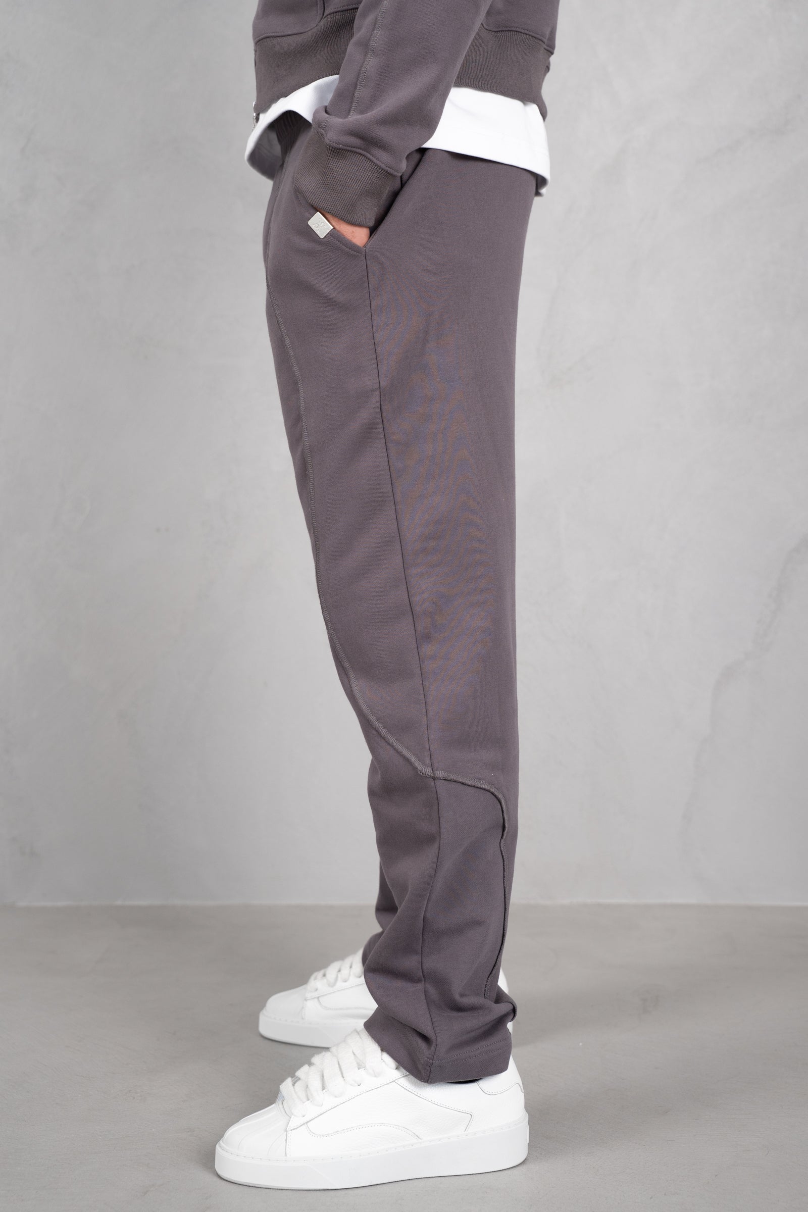 Flow Seam Straight Leg Jogger - Charcoal
