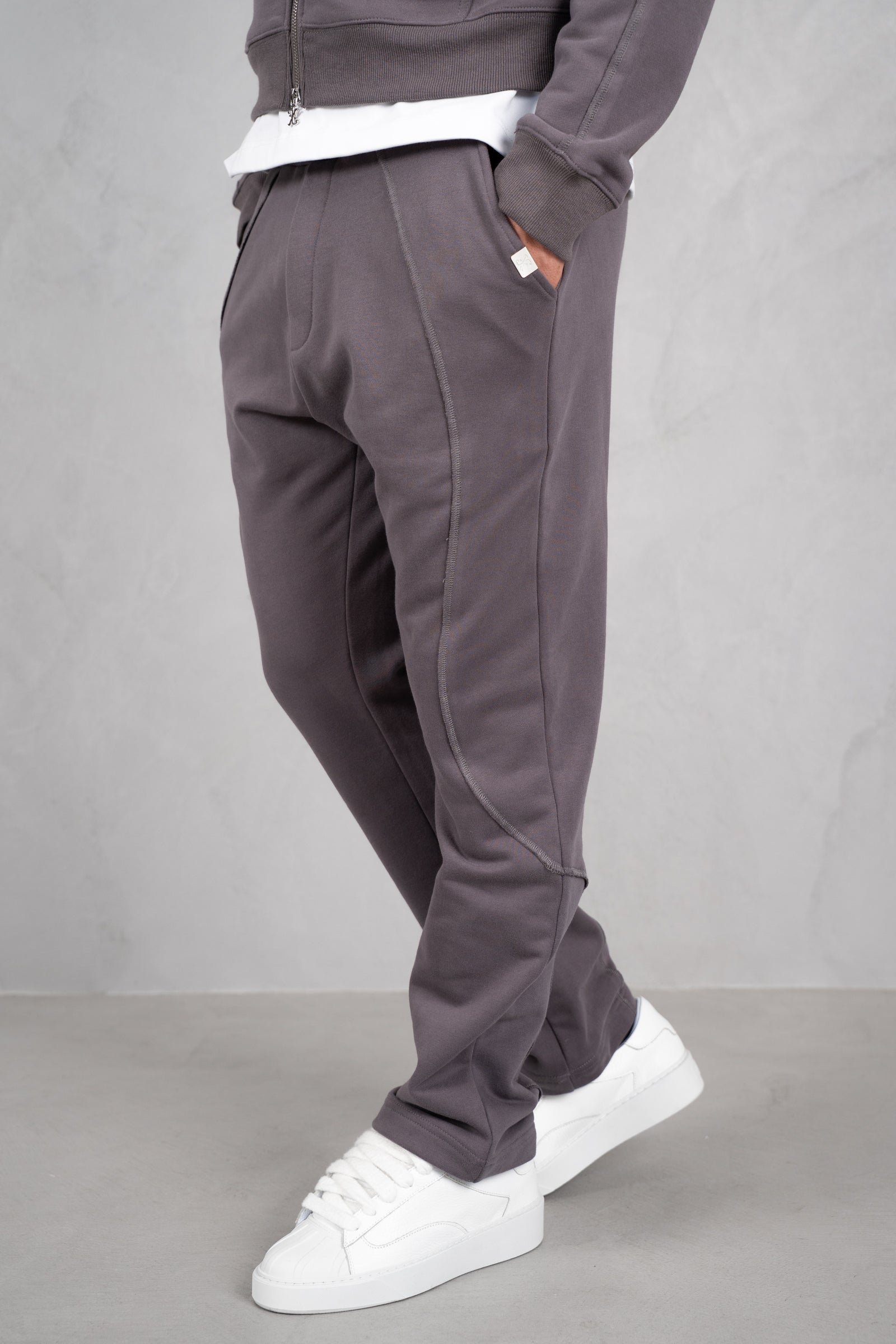 Flow Seam Straight Leg Jogger - Charcoal