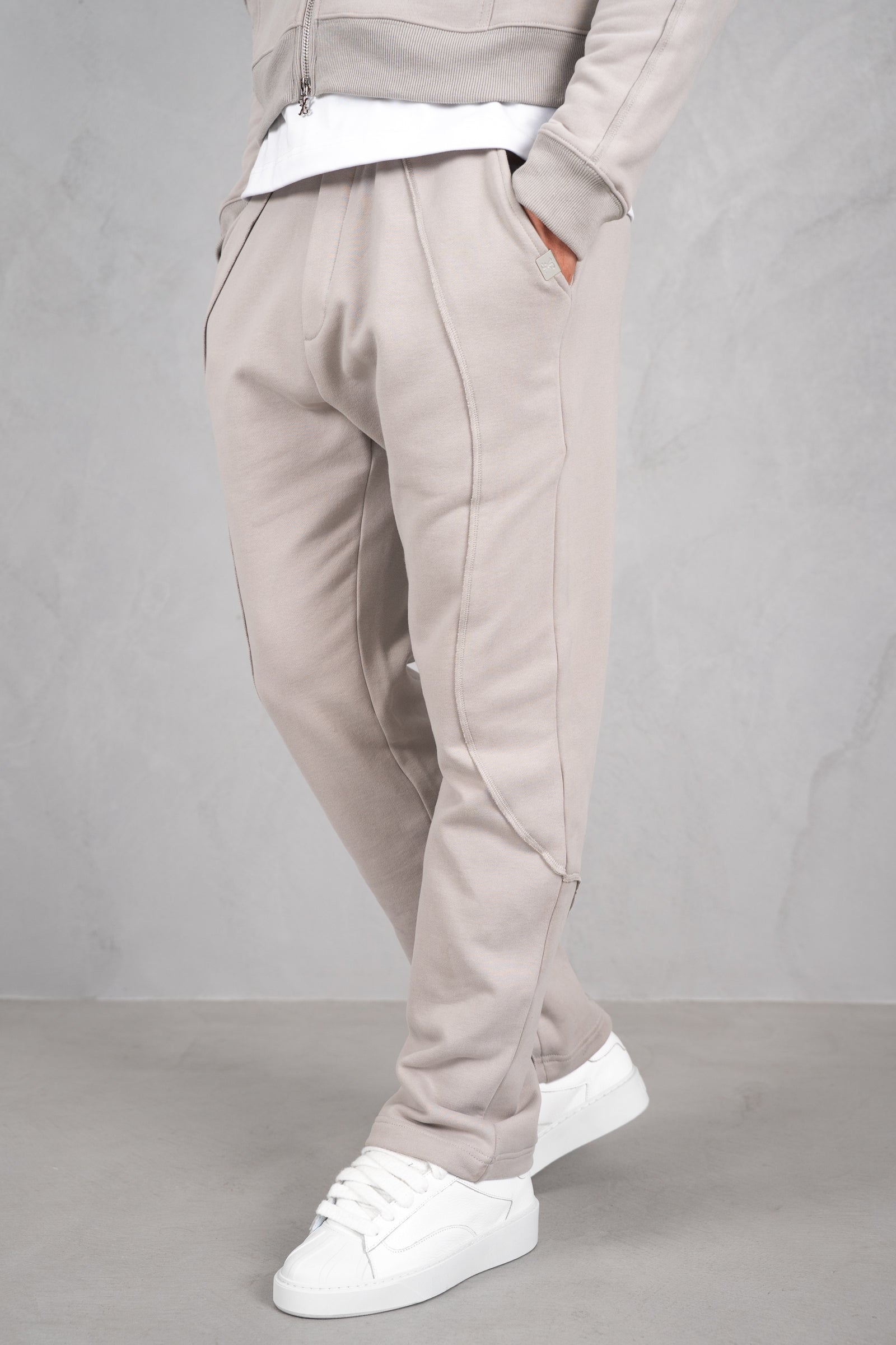 Flow Seam Straight Leg Jogger - Grey