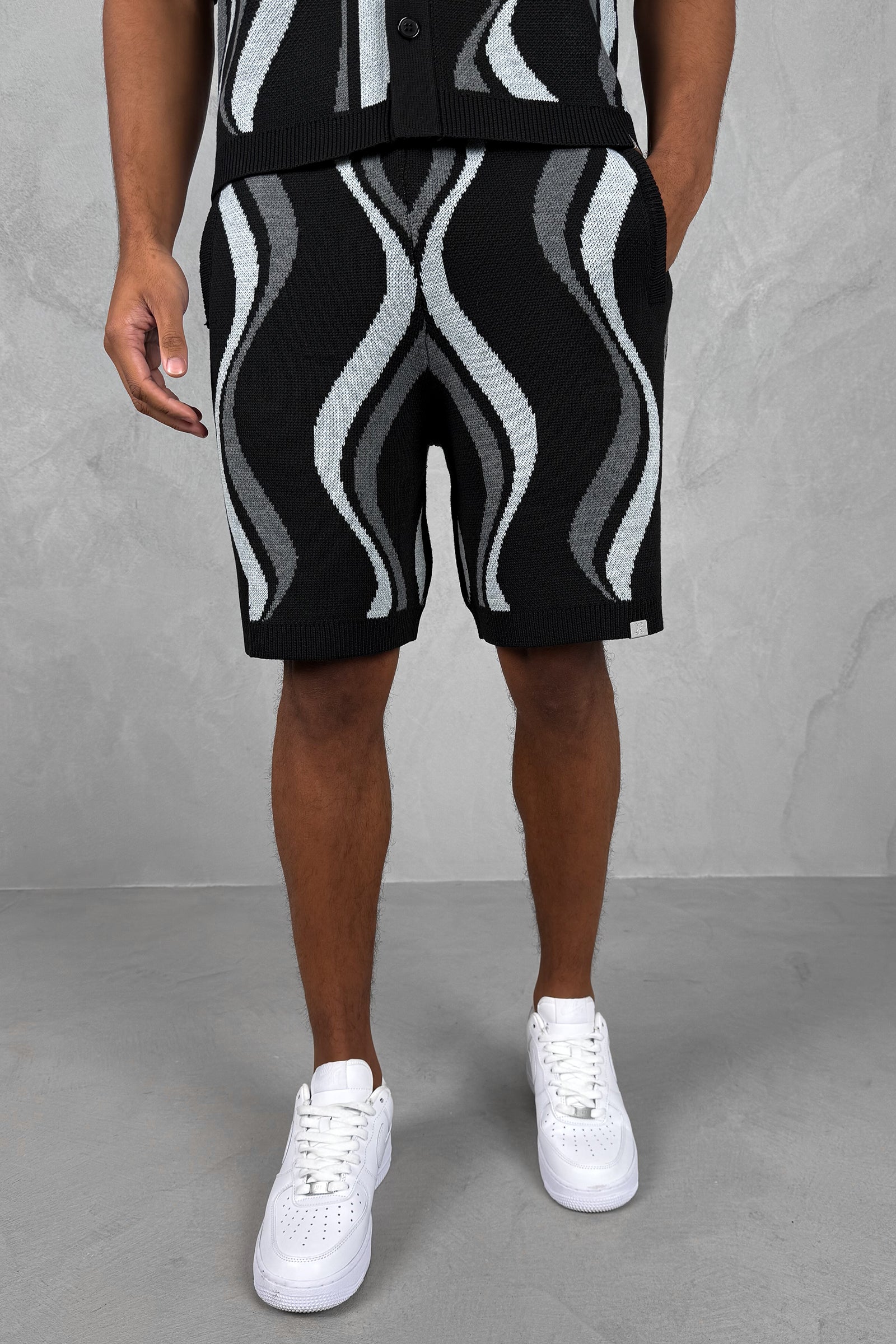 Flow Knitted Shorts - Black