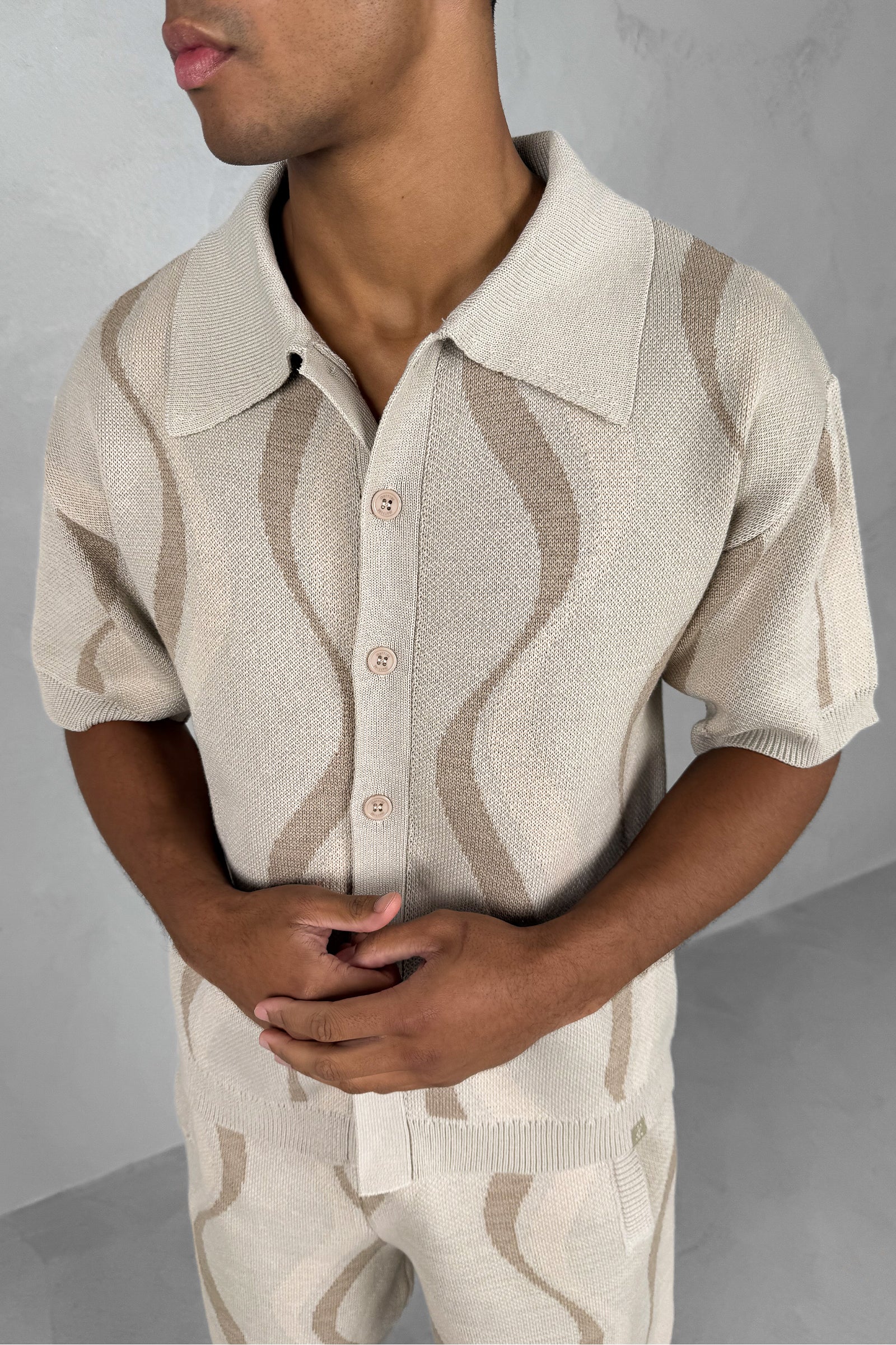 Boxy Flow Knitted Shirt - Off White