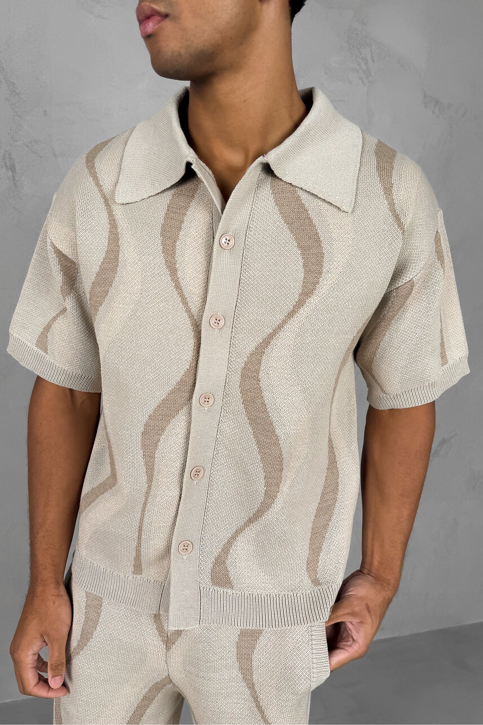 Boxy Flow Knitted Shirt - Off White