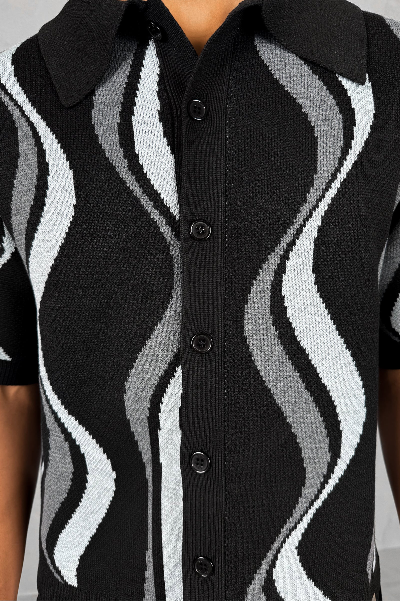 Boxy Flow Knitted Shirt - Black
