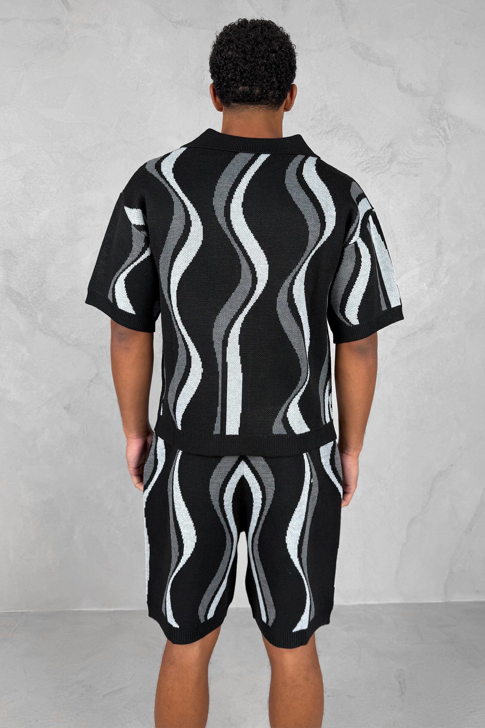 Boxy Flow Knitted Shirt - Black