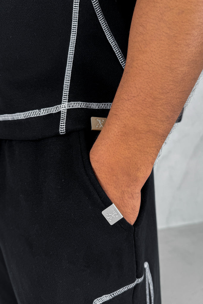 Contrast Stitch Baggy Shorts - Black