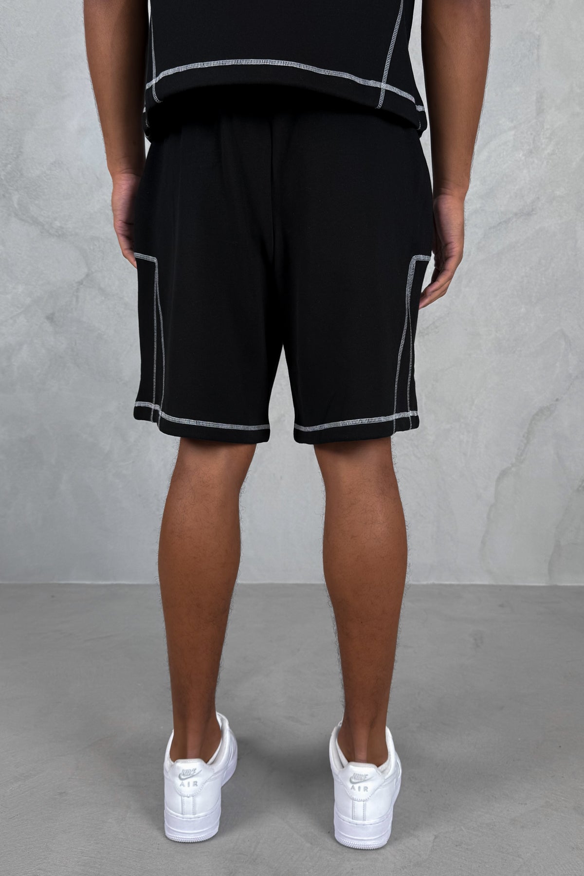Contrast Stitch Baggy Shorts - Black