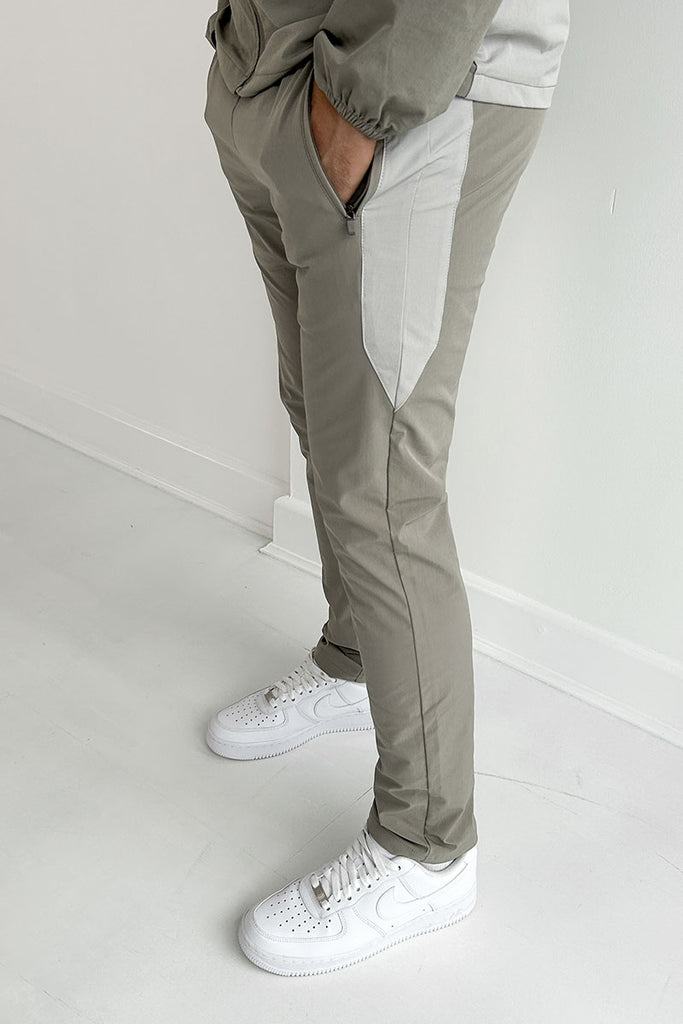 Panel Tech Pants - Grey