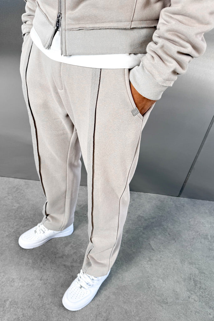Raw-Seam Straight Leg Jogger - Grey