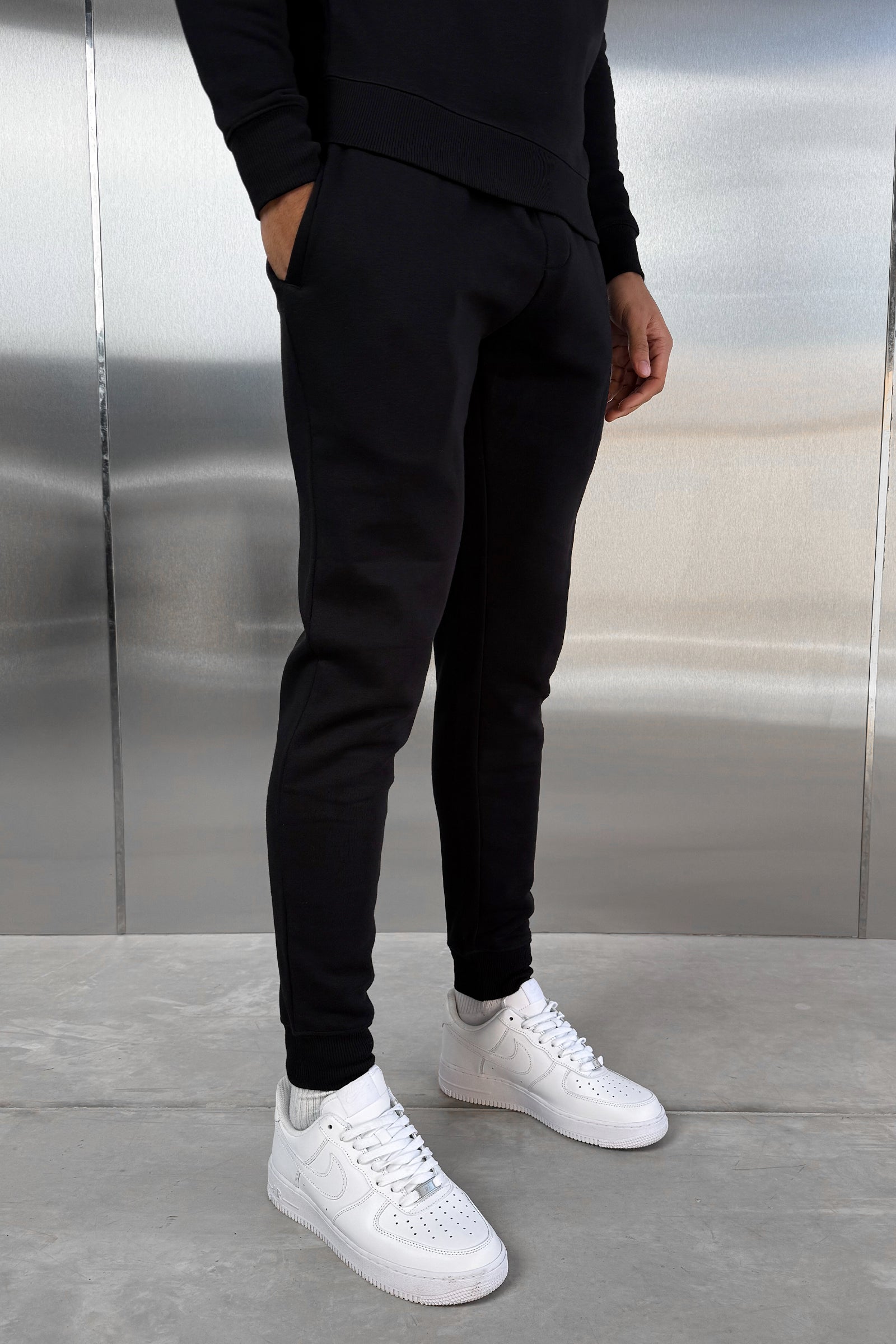 Slim Fit Jogger - Black