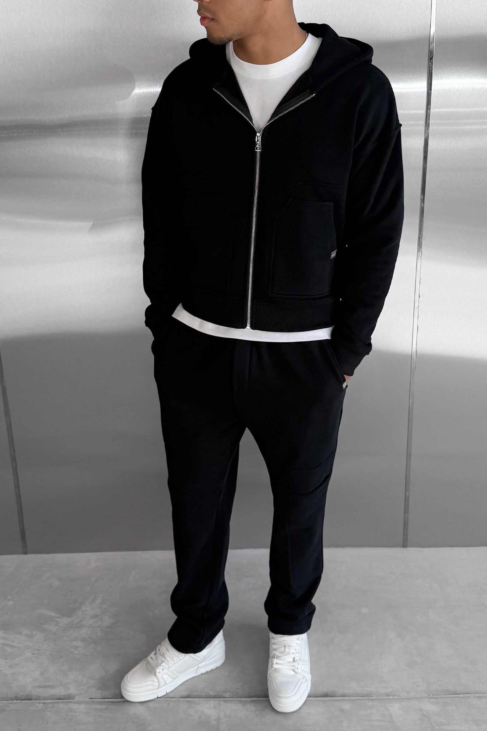 Boxy Carpenter Hoodie - Black