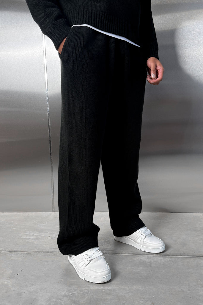 Relaxed Knitted Jogger - Black