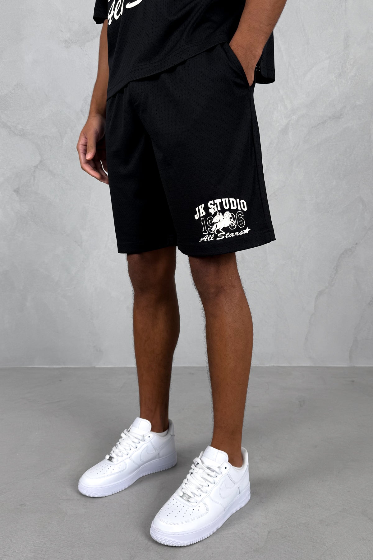 Studio Mesh Shorts - Black